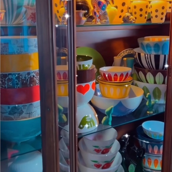 Meet your Posher, Sherry - Picture 7 of 9